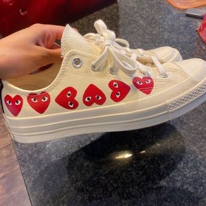 Comme Des Garçons Womens 8/ Mens 6